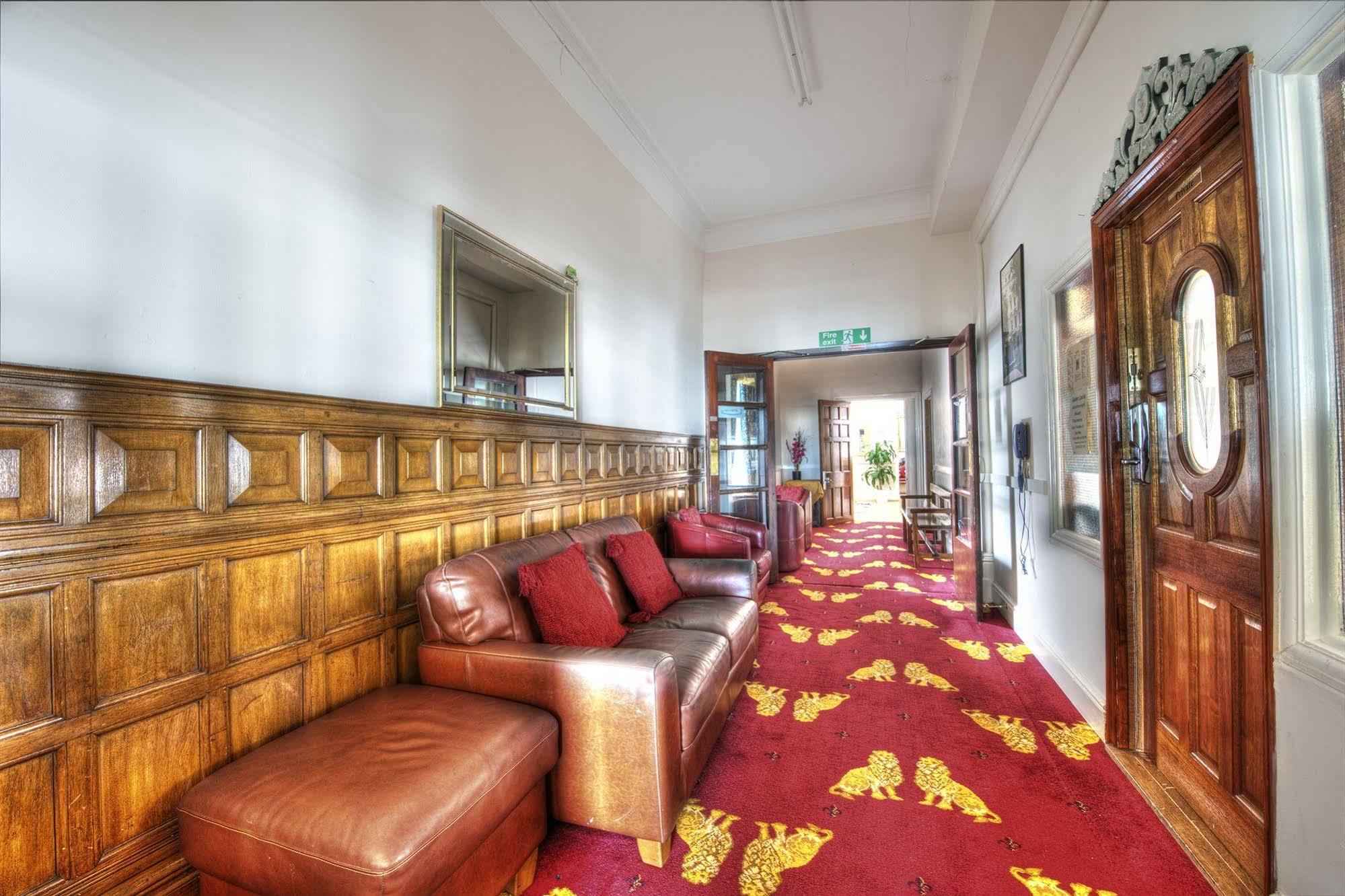 Albany Lions Hotel Eastbourne Kültér fotó